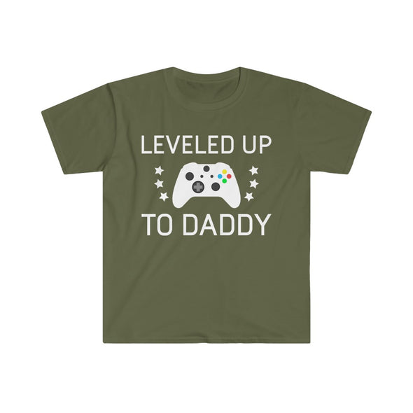 New Dad Gift - Leveled Up To Daddy T-Shirt - First Father's Day Pregnancy Announcement